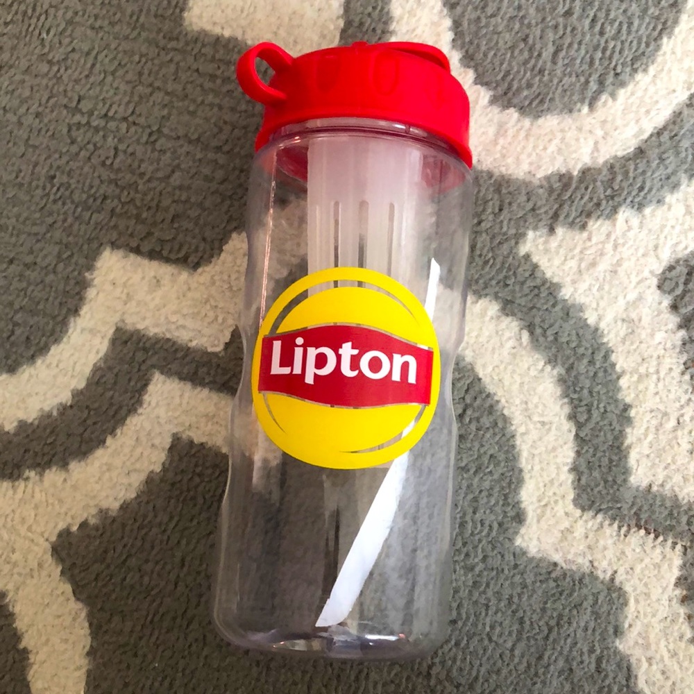Lipton water bottle